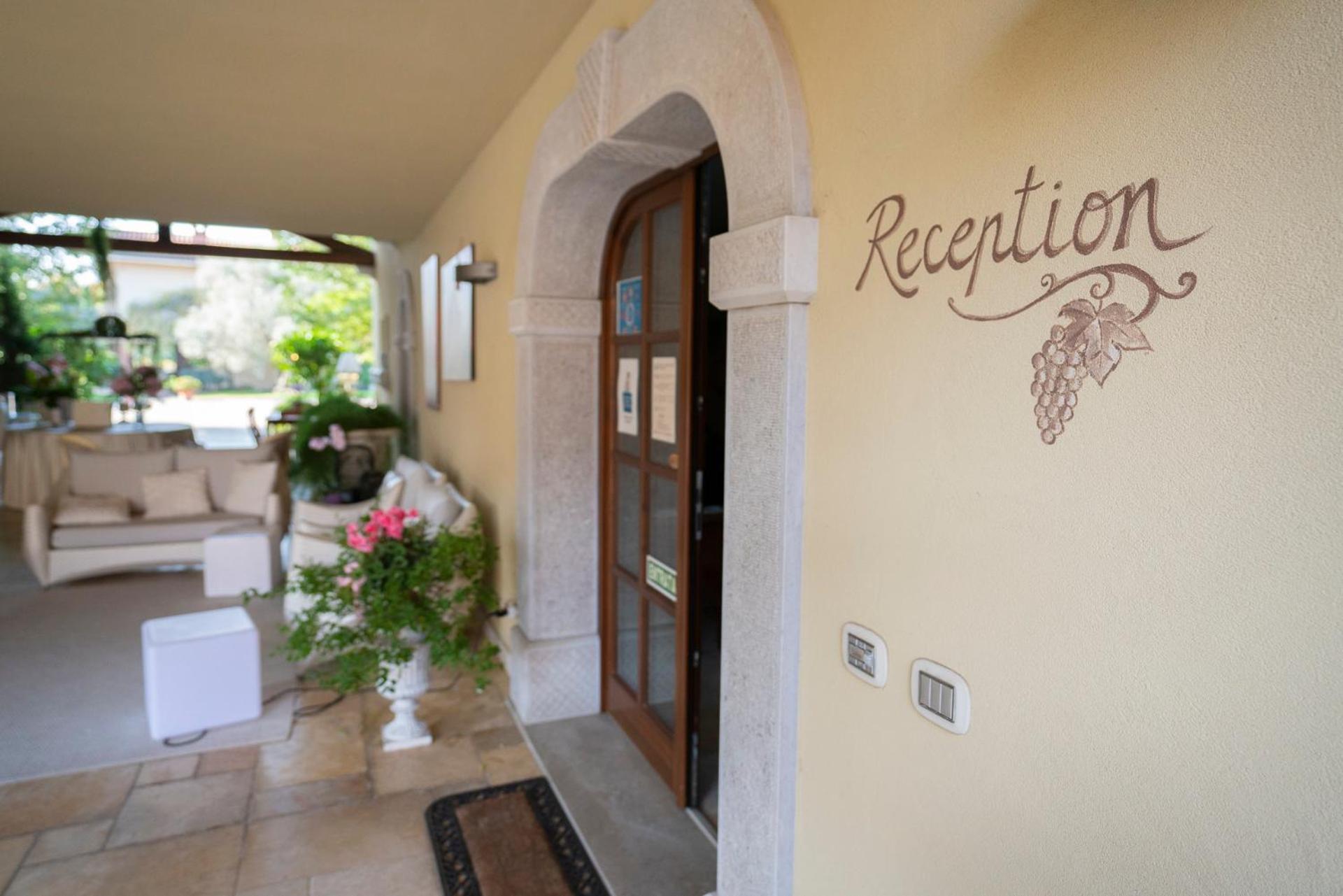 Wine Resort Luisa Mariano del Friuli Εξωτερικό φωτογραφία